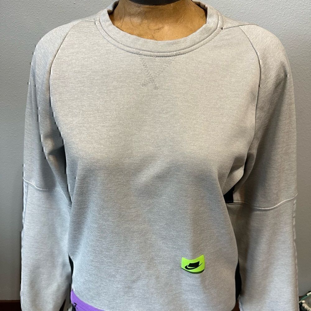 Nike Sports Womens Small Sweatshirt